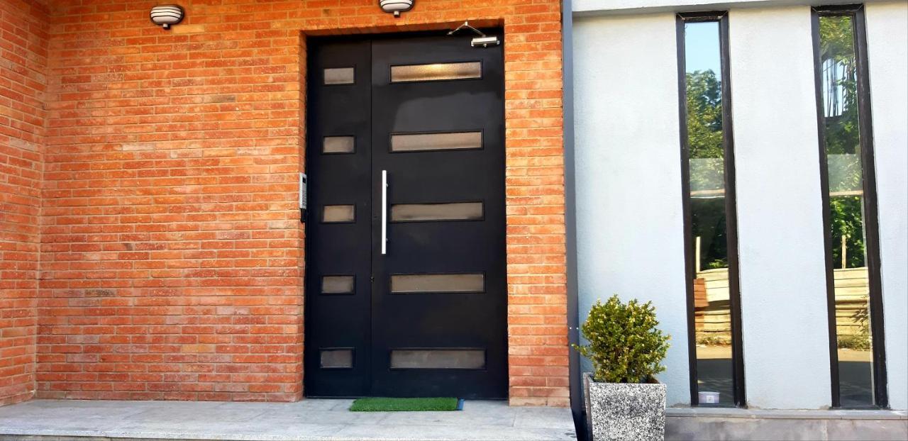 Aura Sameba, Luxury Apartment Tbilisi Exterior foto